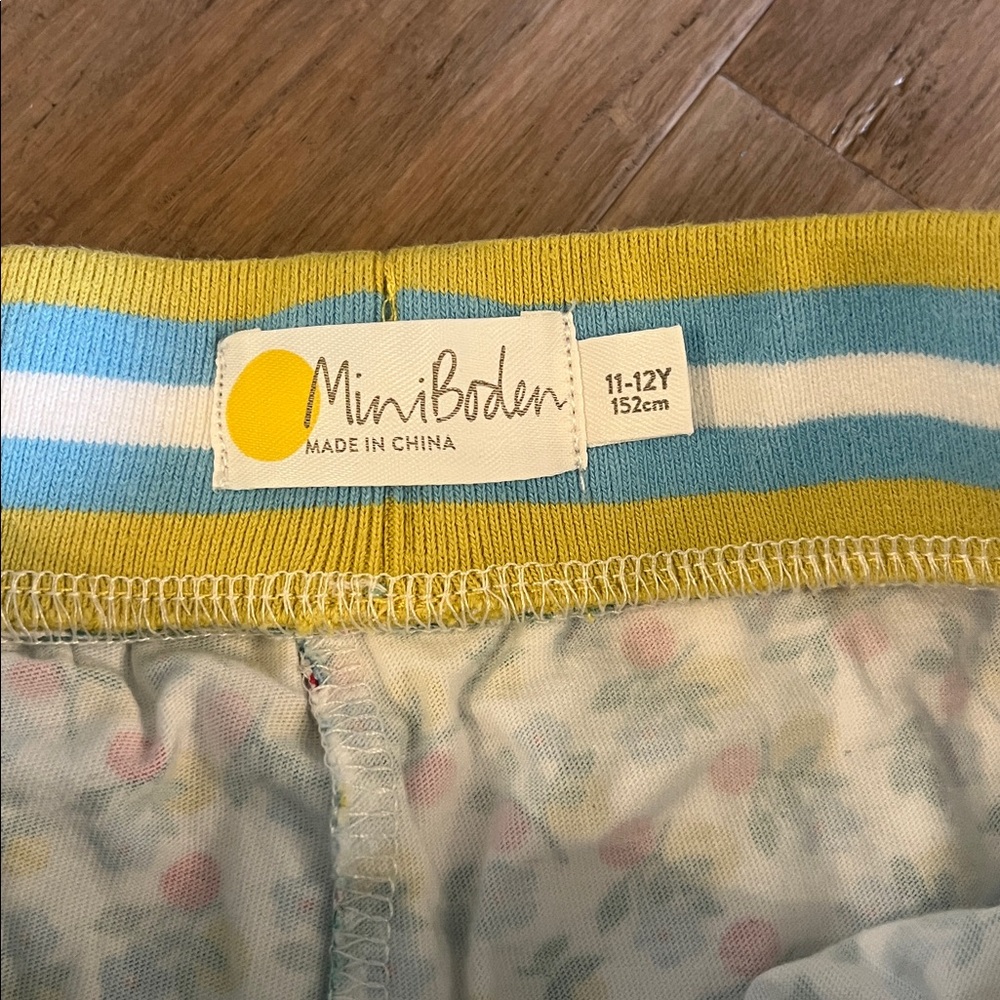 Mini Boden Floral Print Mini Skirt Skort Shorts 11-12 - Picture 3 of 4